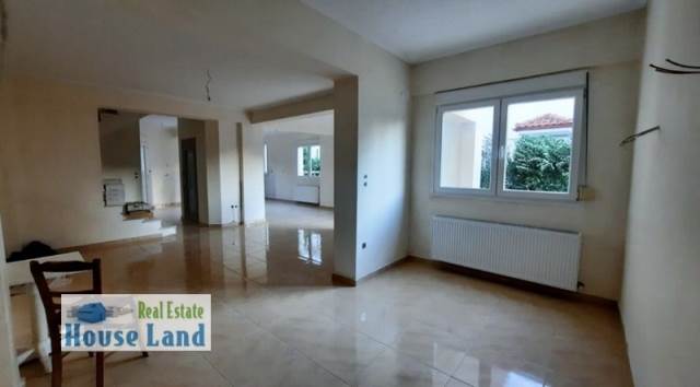 (For Sale) Residential Maisonette || Thessaloniki Suburbs/Lagadas - 340 Sq.m, 4 Bedrooms, 250.000€ 
